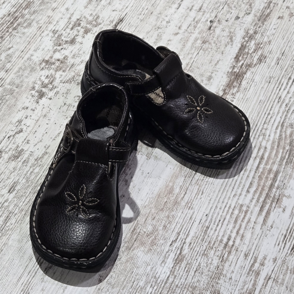 TKS Elegant Dark Brown Kids Dress Shoes with Floral Embroidery